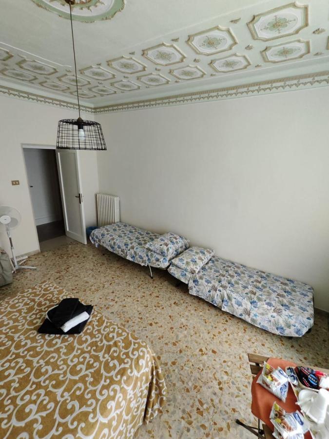 Imperial Room Trani Buitenkant foto